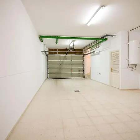 빌라 19 Duquesa Del Duque 3 Bedrooms *