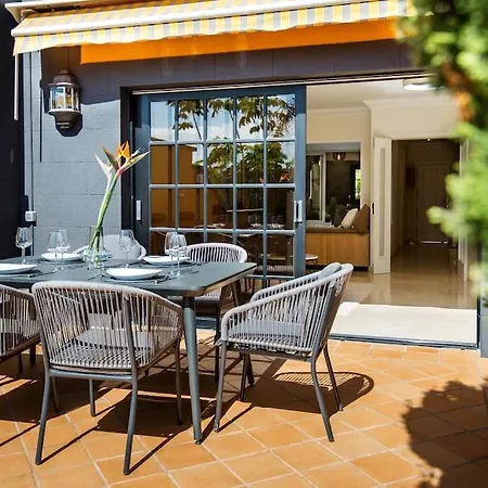 19 Duquesa Del Duque 3 Bedrooms 빌라 아데제