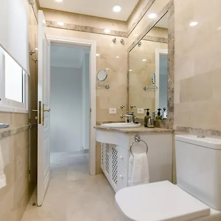 19 Duquesa Del Duque 3 Bedrooms 빌라 아데제