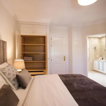빌라 19 Duquesa Del Duque 3 Bedrooms *