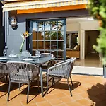 19 Duquesa Del Duque 3 Bedrooms * Адехе