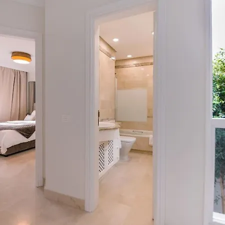 19 Duquesa Del Duque 3 Bedrooms