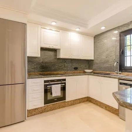 19 Duquesa Del Duque 3 Bedrooms Вілла *