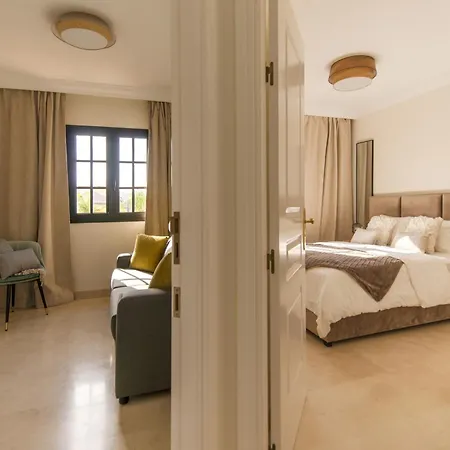 19 Duquesa Del Duque 3 Bedrooms