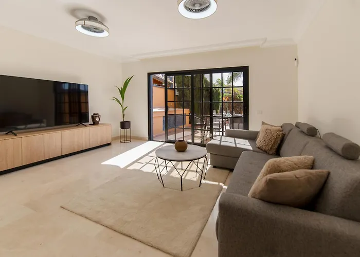 19 Duquesa Del Duque 3 Bedrooms Villa Costa Adeje (Tenerife)